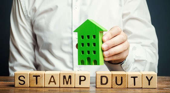 TheLeave5's tweet photo. Worrying about stamp duty? Lucky enough first time buyers pay no tax on properties worth up to £300,000. For properties up to £500,000 no stamp duty is paid on the first £300,000. The remaining amount is taxed at a rate of 5%.  #tax #stampduty #firsttimebuyer #helptobuy https://t.co/GLRhQ1Eqag