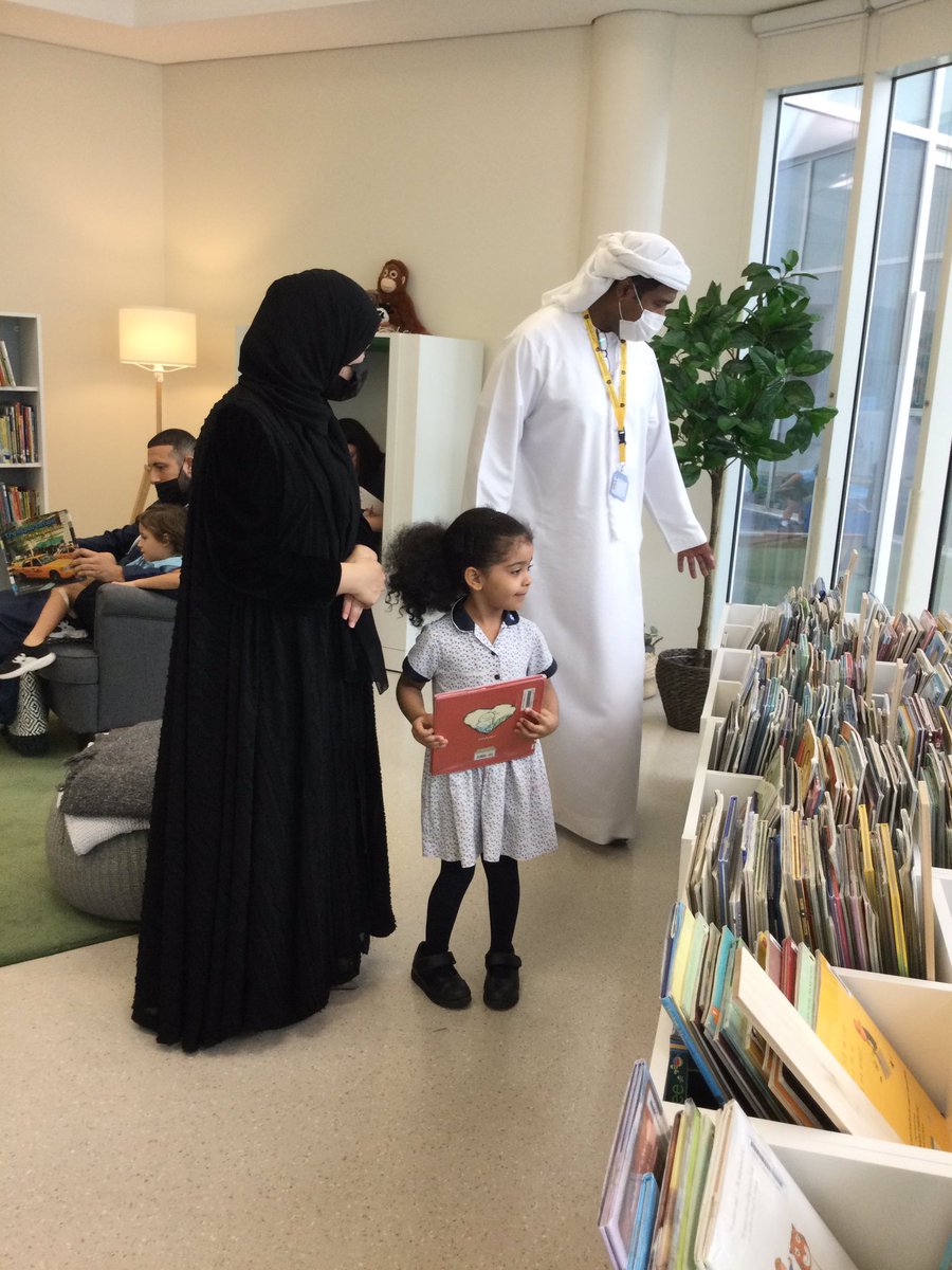 FS_WEK's tweet image. FS1A children sharing a wonderful story-time experience with their parents📖📚☺️ #limitlesslearning #limitlessfun