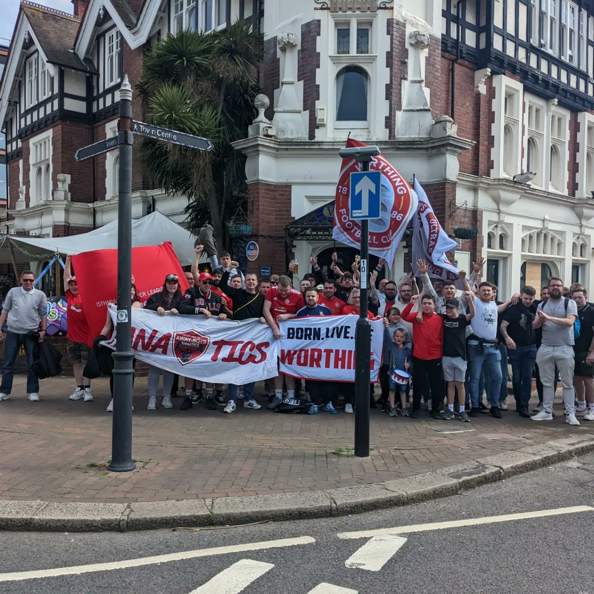 wfc_awayboys's tweet photo. 3 years of waiting... WE ARE WORTHING
#champions #abf15 #wfc https://t.co/HUZ9FO2LYt