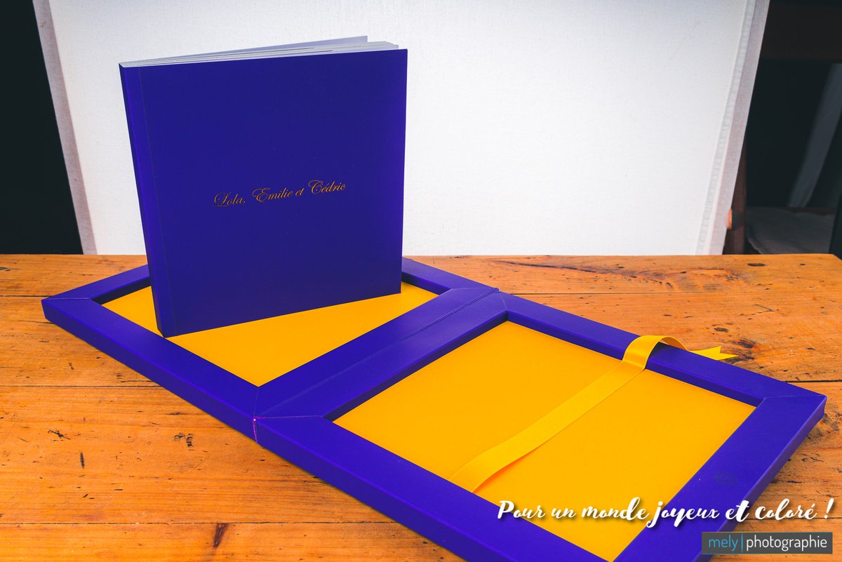 studiomely's tweet photo. Album Naissance - Dorure à l'or fin
https://t.co/5rDAJA3u8D
#albumluxe #albumprestige #Alpes #AlpesMaritimes #Artwork #Couleurs #editionprestige #fineart #Graphistudio #livreluxe #livremariage #livreprestige #mely #Sérigraphie #Tendresse #transmettre #Vence #weddingalbum #w... https://t.co/V0J2f99pyQ