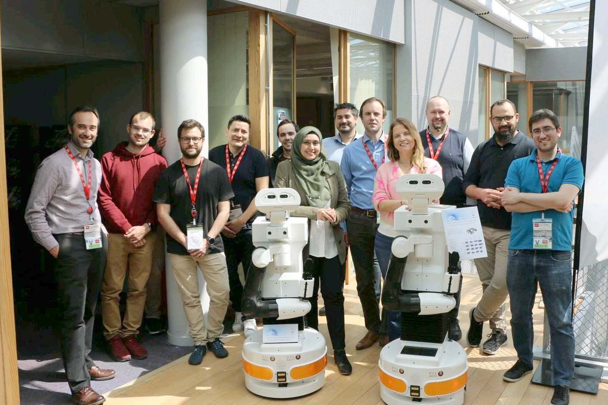 Project @secoiia held a two-day System Validation Review meeting, which was attended by our colleague Narcis Miguel and our TIAGo #robots. All achieved milestones were discussed and different use cases demonstrated, one dedicated to Collaborative Robotics, leaded by PAL Robotics.