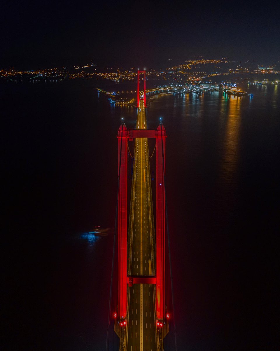 GoTurkiye's tweet photo. Enjoy the views of Osmangazi Bridge connecting Kocaeli to Yalova province. #Osmangazi #Bridge

📸 IG: metin.celep https://t.co/YbQPya8HAV