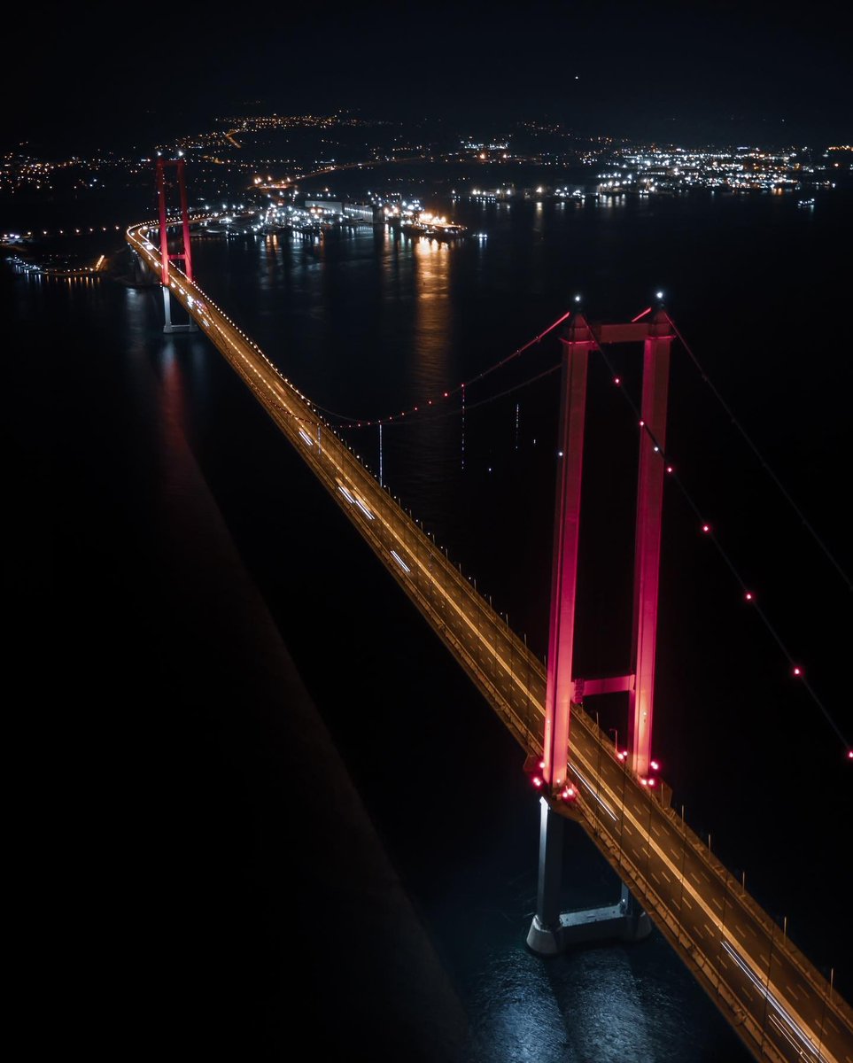 GoTurkiye's tweet photo. Enjoy the views of Osmangazi Bridge connecting Kocaeli to Yalova province. #Osmangazi #Bridge

📸 IG: metin.celep https://t.co/YbQPya8HAV