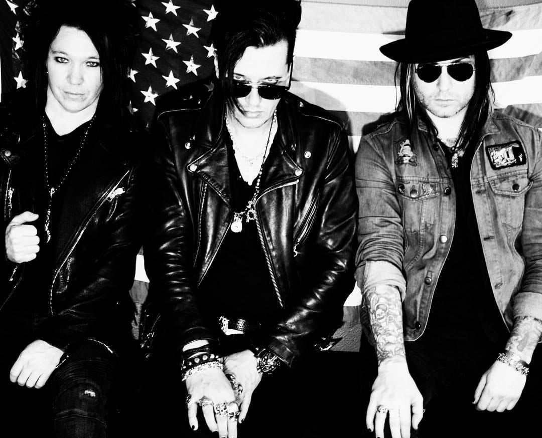 69eyes_France's tweet photo. Kyle Cunningham, Jyrki 69 & Ace Von Johnson π¦π¦π¦
Credit to photographer
#jyrki69 #jussi69 #jyrkilinnanki #acevonjohnson #kylecunningham #69eyes #the69eyes #helsinkivampires #the69eyesofficial
@69eyesofficial
@acevonjohnson
https://t.co/Mo8dSKcXIu https://t.co/AI0efbTp8A