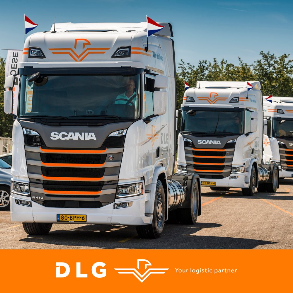 Dat is pas koninklijk bezoek tijdens Koningsdag! 🚚 👑

#dlg #dailylogisticsgroup #transport #koningsdag #koningsdag2022 #vrachtwagen #vrachtwagenchauffeur