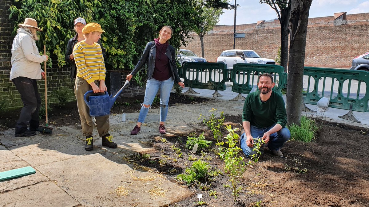 BermondseyTrees's tweet photo. Thank you everyone who helped plant and water the first phase of #Bermondsey’s new street garden yesterday. You did an incredible job! We've created the #OctopusGarden by depaving the unloved corner of Lynton and Dunton Rds. Seats &amp; bike racks coming next! #GrowBackGreener 1/ https://t.co/9R2sC6bYJe