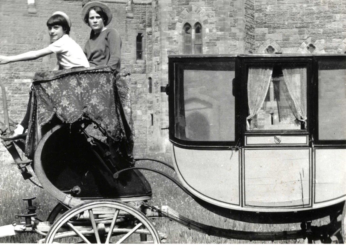CheshireRO's tweet image. A special #MysteryImageMonday for you today, three photographs taken by Chronicle photographer Ken Evans which we need help identifying! Do you recognise the two football teams or the location of the carriage? Let us know! #KeepCurious