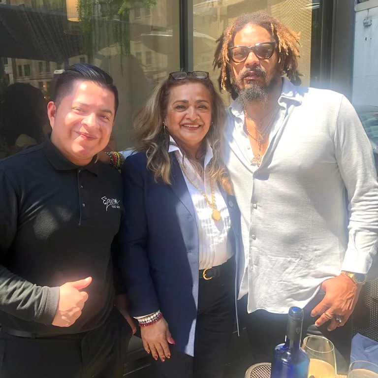 Look who we brought back from the #nationalcannabisfestival - <a href="/Romarley/">Rohan Marley</a>!

Thank you for joining us for brunch. #whatveganseat <a href="/NatlCannaFest/">National Cannabis Festival</a>