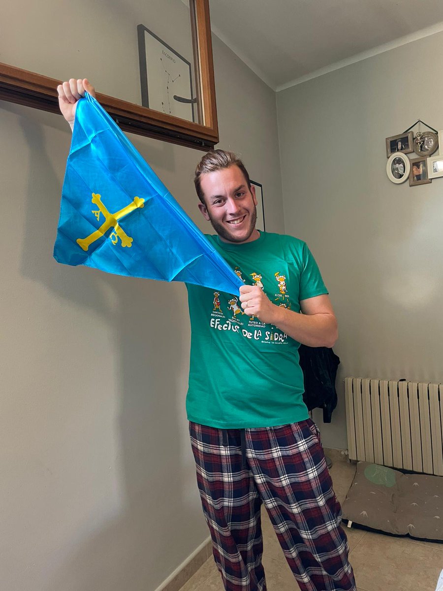 igpegri93's tweet photo. VAMOS ES QUE VOY A IR A ASTURIAS A CONOCER A @soteria45 y hacerla madrina asturiana de mi hija eso lo sabe todo el mundo...

Que opinas @Alo_b22, en si que tengamos a la peque en brazos primer viaje Asturies!!

Gracias mil, bendito reality que me ha traído a gente maravillosa!! https://t.co/6KlUXmmDr2