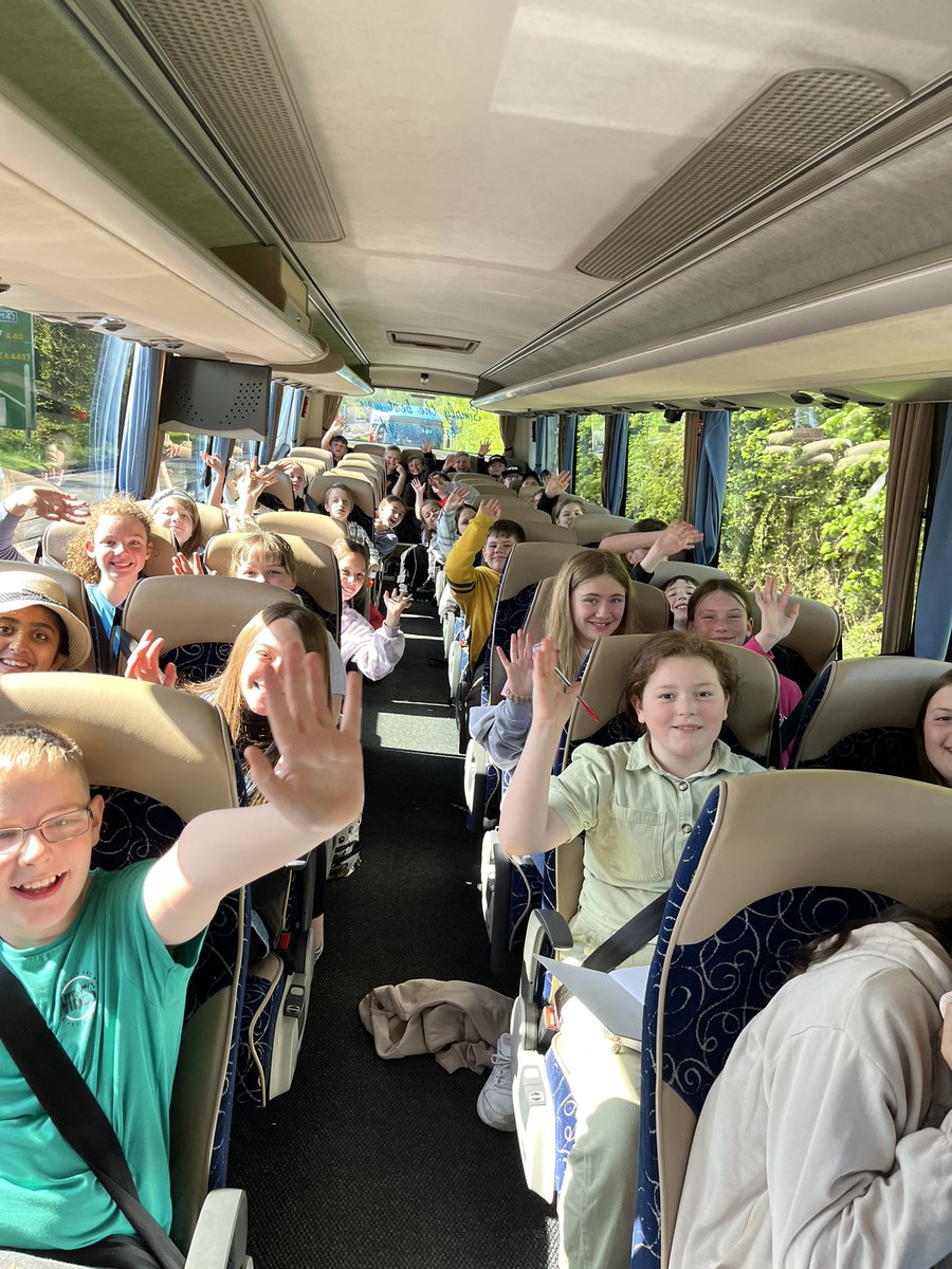missjohn91's tweet photo. We are on our way! Lots of very excited children! https://t.co/0jUwbpFqIW