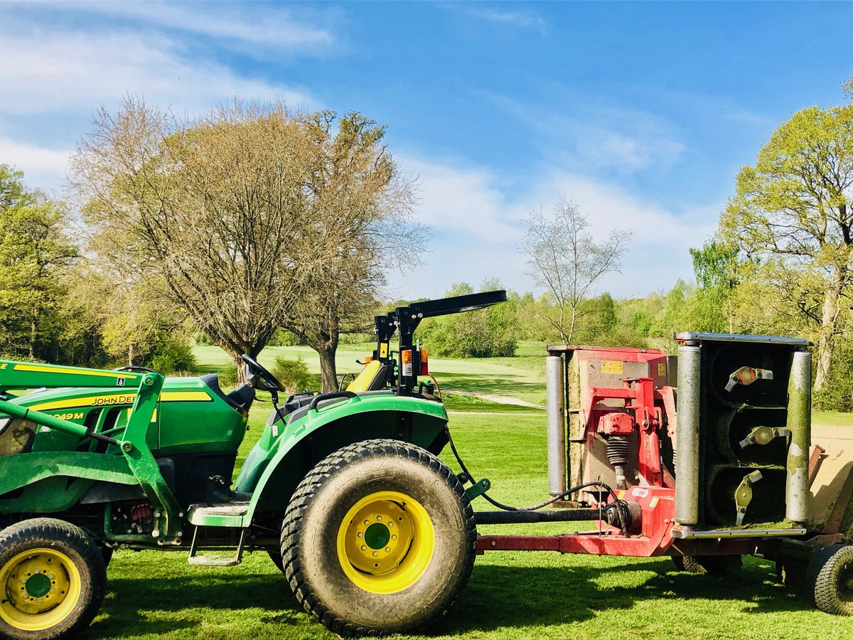 Out and about in the Spring sunshine on Friday last week - its fantastic to see the trees turning green - a sure sign that summer is steadily approaching ☀️

Book your visitor tee time quickly and easily via the link below:
rookwoodgolf.co.uk