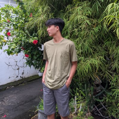 farafliii's tweet photo. #FotoProfilBaru https://t.co/T6nIUXh2jD