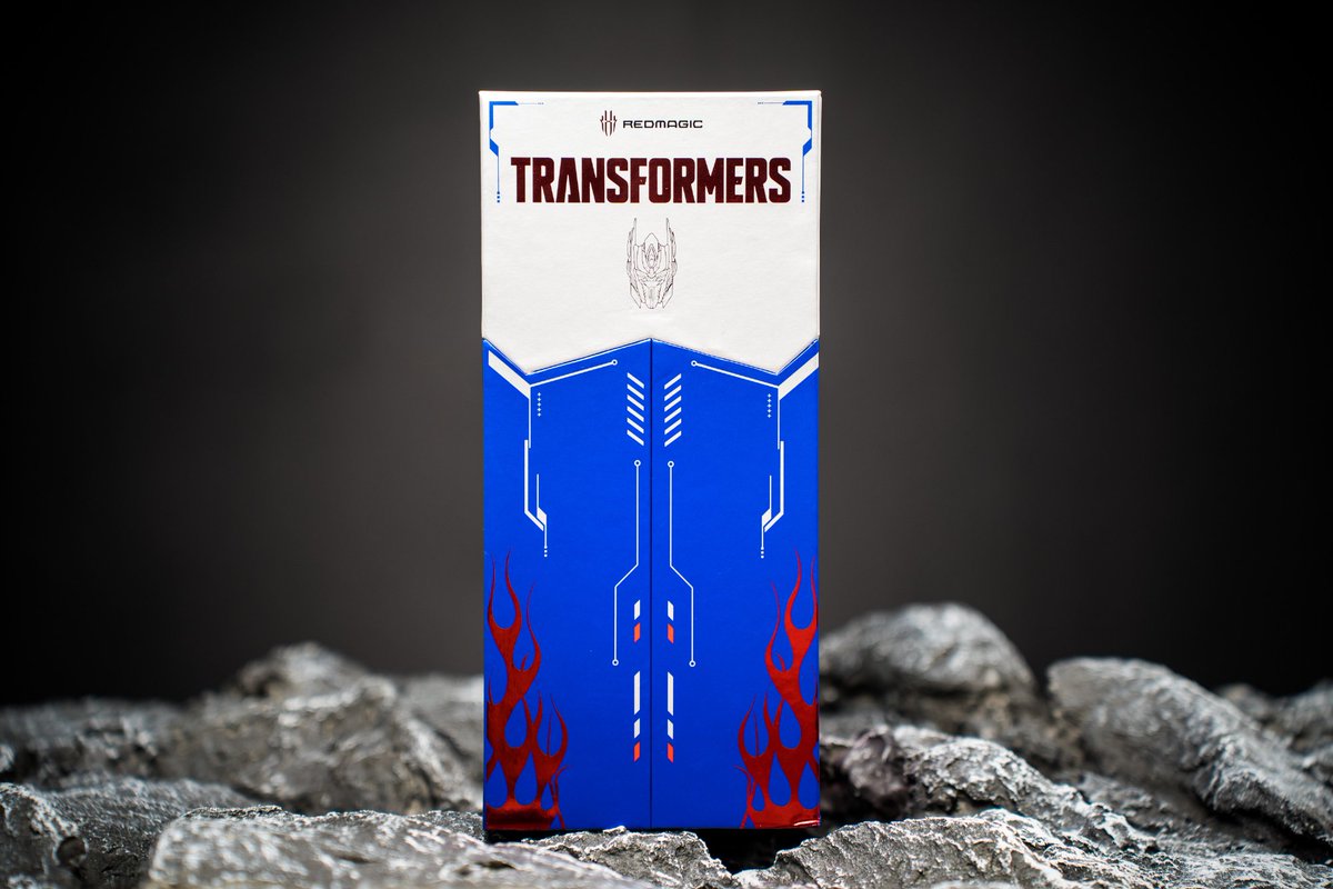 ravi3dfx's tweet image. #RedMagic7Pro Transformers Optimus Prime Limited Edition. 😍
#stufflistingsarmy #technews 
#Nubia #Redmagic #Snapdragon8Gen1