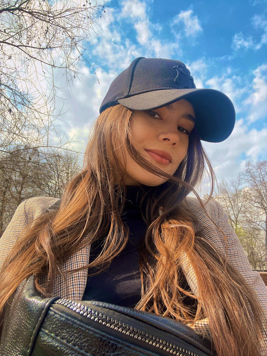 BrooklynBabyNFT's tweet photo. Весна создана для отдыха в кругу друзей на природе. 

spring weather gives us precious moments of unity with nature https://t.co/L55Lmpc0CP