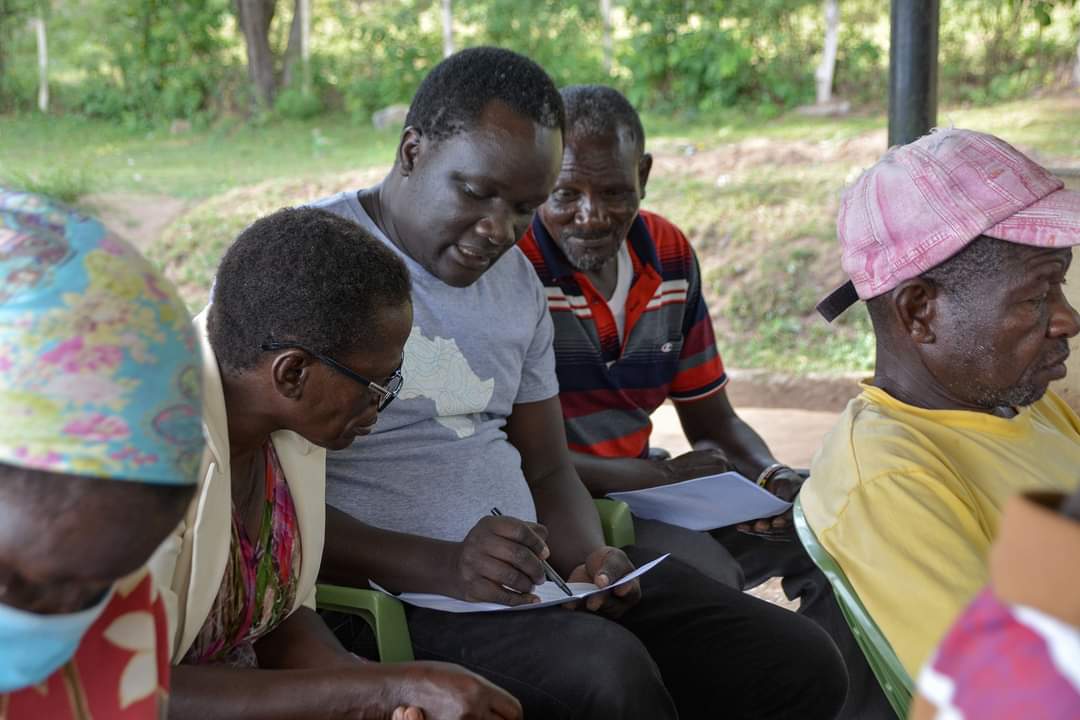 AquarechLtd's tweet photo. We respond to needs of fish farmers by providing technical support through our aquaculture specialists. Every farmer experience is unique, they present us with  opportunities to  reduce cost of production &amp; increase yields #experience #opportunities #growth #capacitybuilding https://t.co/T3sVoHyPqG