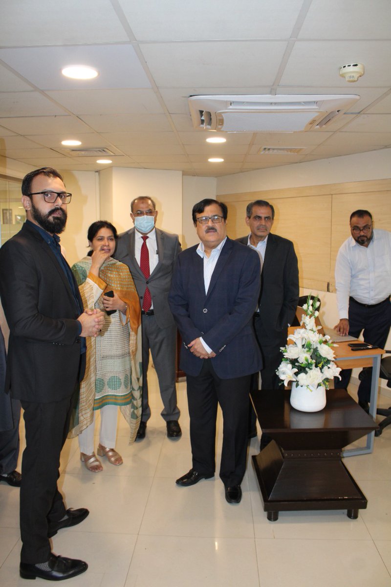 SRBOfficialPage's tweet photo. Chairman, SRB, inaugurated the POS Monitoring Control Room at SRB head office on 25th April, 2022. It shall monitor the business activity of restaurant POSs linked with SRB. Monitoring team shall take necessary action when a discrepancy is detected. Another milestone reached! https://t.co/tCJAgBbNyo