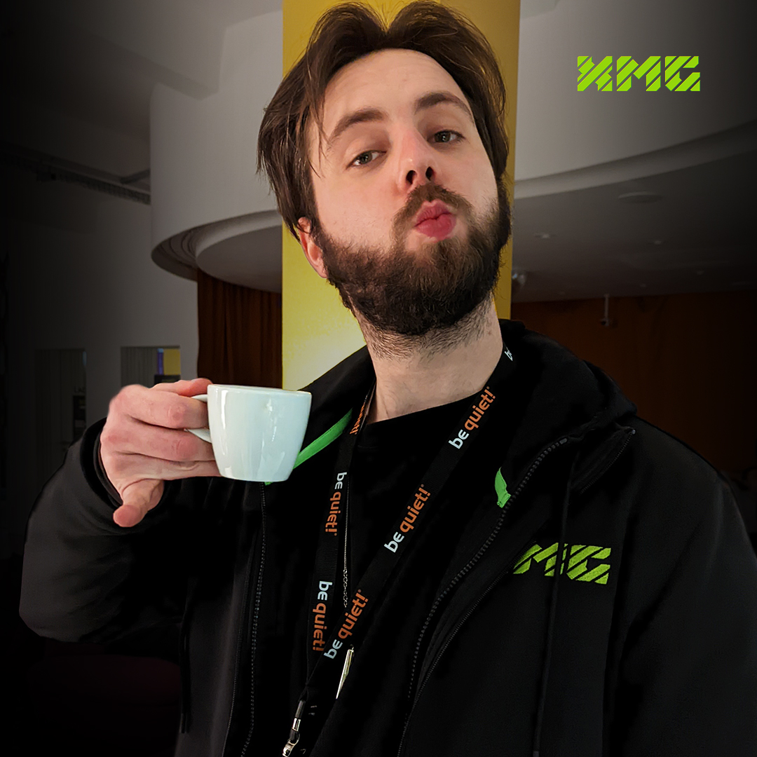 xmg_gg's tweet photo. Auf Euch! Kommt mit Käffchen und Teddy gut in die Woche, #XMGFamily 💚 

@XMG_Teddy live erleben könnt Ihr übrigens am Donnerstag bei #NERDIC in Leipzig!

😎 Mehr Infos: https://t.co/dHXiWbwldb

#XMG #Montag #MondayMotivation #MotivationMonday #Event #Coffee https://t.co/igKSXKQyNB