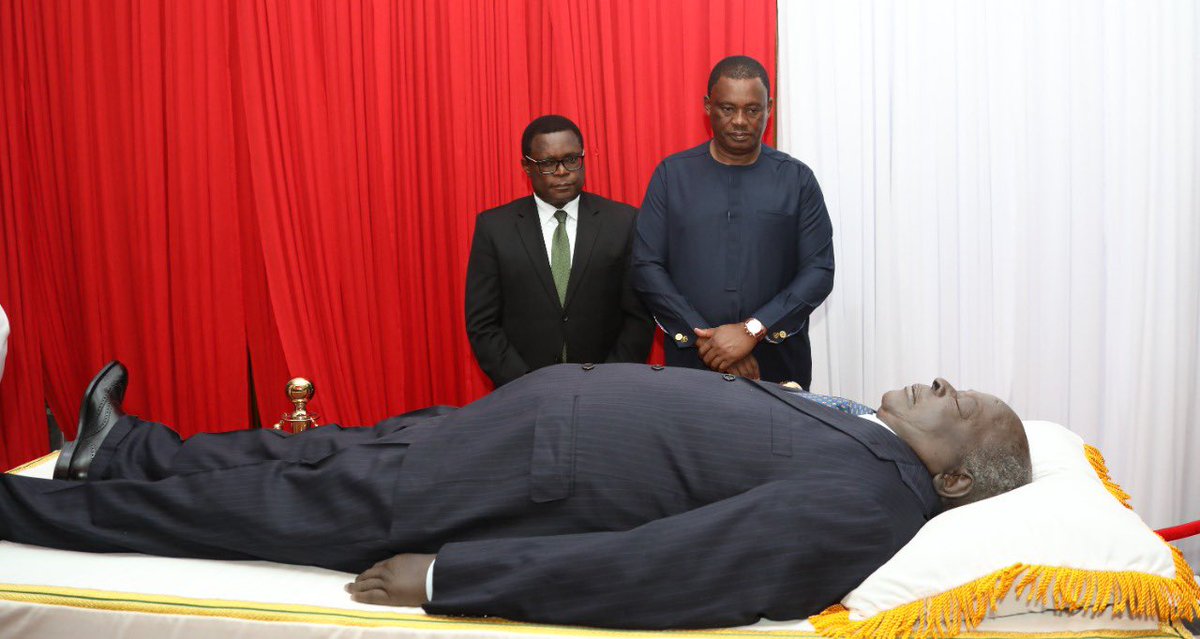 HonJBMuturi's tweet photo. Joined national leaders led by President Uhuru Kenyatta and Deputy President @WilliamsRuto in paying tribute to the departed 3rd President of the Republic of Kenya, the late H.E. Emilio Mwai Kibaki, who is laying in state in Parliament starting today. His great legacy lives on! https://t.co/gmgY21Pu0q