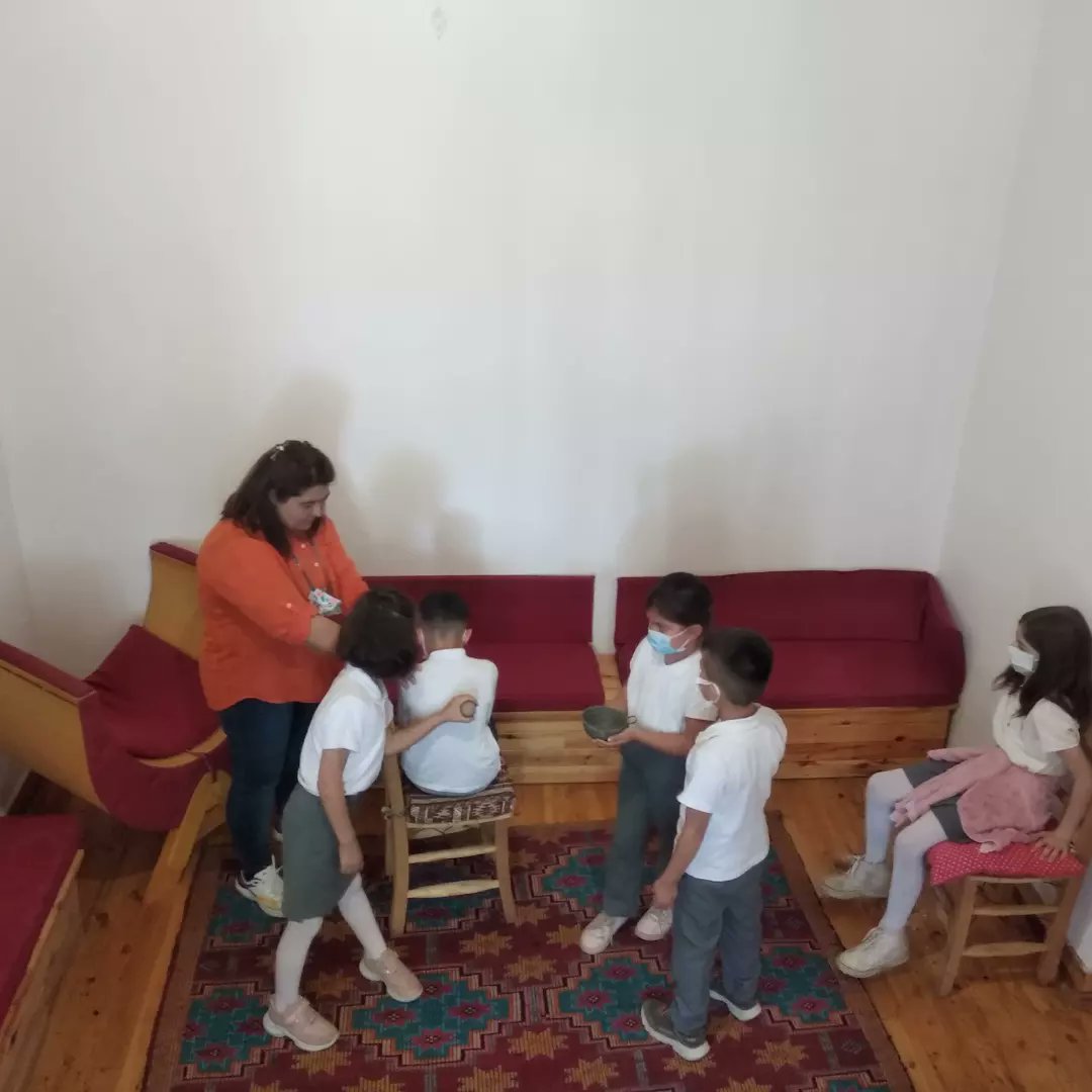 Mersin Ayşe Ecevit Anadolu Masal Evimizde ağırladığımız Kuvayi Milliye İlkokulu öğrencilerimize ve öğretmenimize teşekkür ediyoruz. 🤗

"Ata Mirası, Kültür Atlası"

<a href="/tcmeb/">Millî Eğitim Bakanlığı</a> <a href="/aliihsansu_/">Ali İhsan Su</a> <a href="/MersinMEM/">Mersin İl Millî Eğitim Müdürlüğü</a> <a href="/AdemKoca46/">Adem Koca</a> <a href="/BaykalBasdemir/">Baykal BAŞDEMİR</a> <a href="/esinkavga/">Esin KAVGA</a>