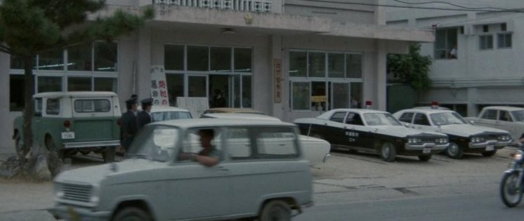 いつものIMCDBで「麻薬売春Gメン 恐怖の肉地獄」なる千葉真一映画を知る
返還間際の沖縄が舞台だけど、琉球警察のパトが71年型プリムス・サテライトだったりする
返還の少し前から本土と同じカラーリングになっていたことが分かる貴重な資料だけど、車種がアメ車なのが凄いカオスに見える
＃IMCDBから