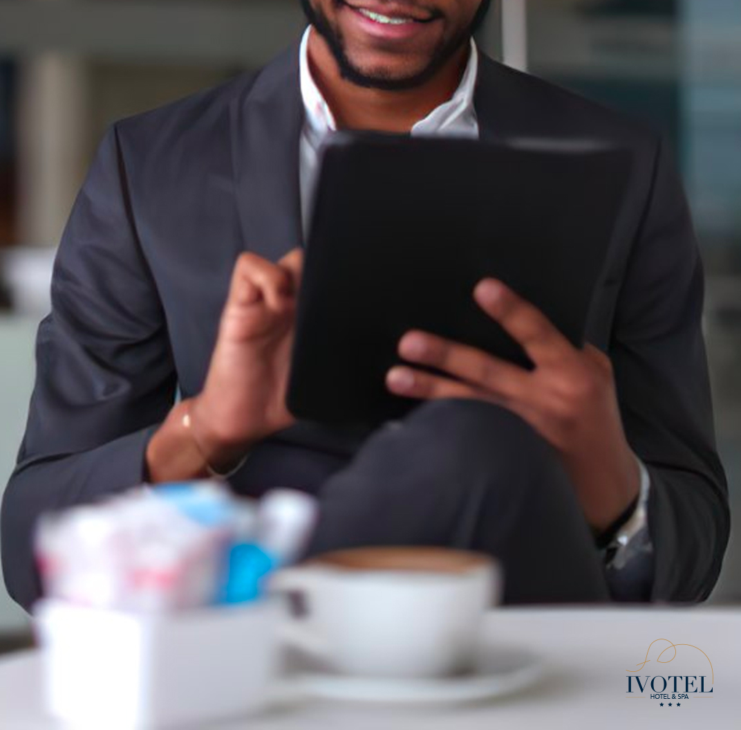 IvotelAbidjan's tweet photo. Tout commence avec un café.                                
#Drink #Work #Repeat.                       
INFOS ET RÉSERVATIONS :
27 20 25 66 66  |  ivotel@ivotel.com https://t.co/LFxUkjG3LJ