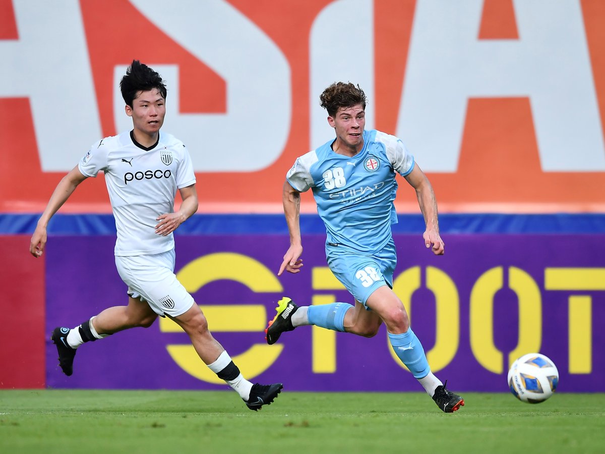 tactictimes's tweet photo. 📋 Jordan Bos, 19, LB/LW. 
💙@MelbourneCity

🆚 Jeonnam Dragons #ACL2022
🎯 Assist
🔐 2 Key passes
🧭 35/39 Accurate passes
🤝 90% Pass accuracy (2nd best in MCFC top 5 passers)
⚔ 2/6 Ground duels won

Aggressive tackler. Good progressive passer. Energy up &amp; down the flanks.🦘💎 https://t.co/4pJHC8izql