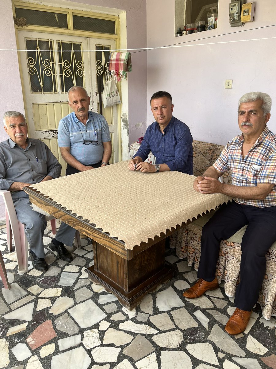 akifcorten's tweet photo. Saŕıçam Yön.Kur.Üyemiz Seyit Hayta abimizle birlikte Hakkıbeyli  Mh.Temsilcimiz #MevlütGürdal abimizi ziyaret ettik..Cumhurbaşkanımz @RTErdogan ve İl Bşknmız @mehmetay01 selamlarını ilettik..Bayramlaştık..@RTErdogan @mehmetay01 @farukaytek @Turkerkaya01 https://t.co/efzqjt07b2
