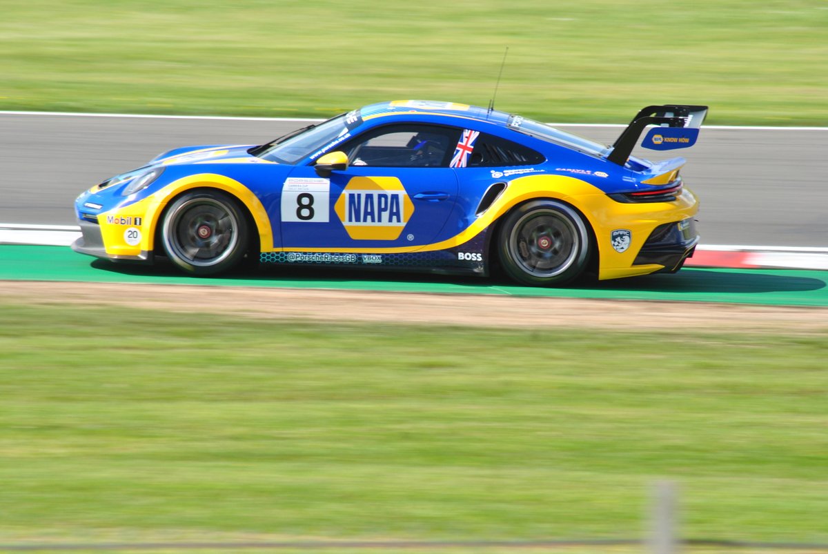 Moakesy462's tweet photo. A few shots of mine from yesterday of @Team_JTR_ #HugoEllis @naparacinguk @PorscheRacesGB #CarreracupGB https://t.co/ImssF5FFRQ