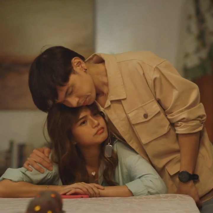 senyoramaris's tweet photo. Paano mag-comfort si Franco?
#HTMO30Assignment
#HowToMoveOnIn30Days
WATCH FULL EPISODE HERE:
π https://t.co/30ehNlJPyh
#MarisRacal | Maris Racal
@MissMarisRacal https://t.co/Rr4HPtRuF9
