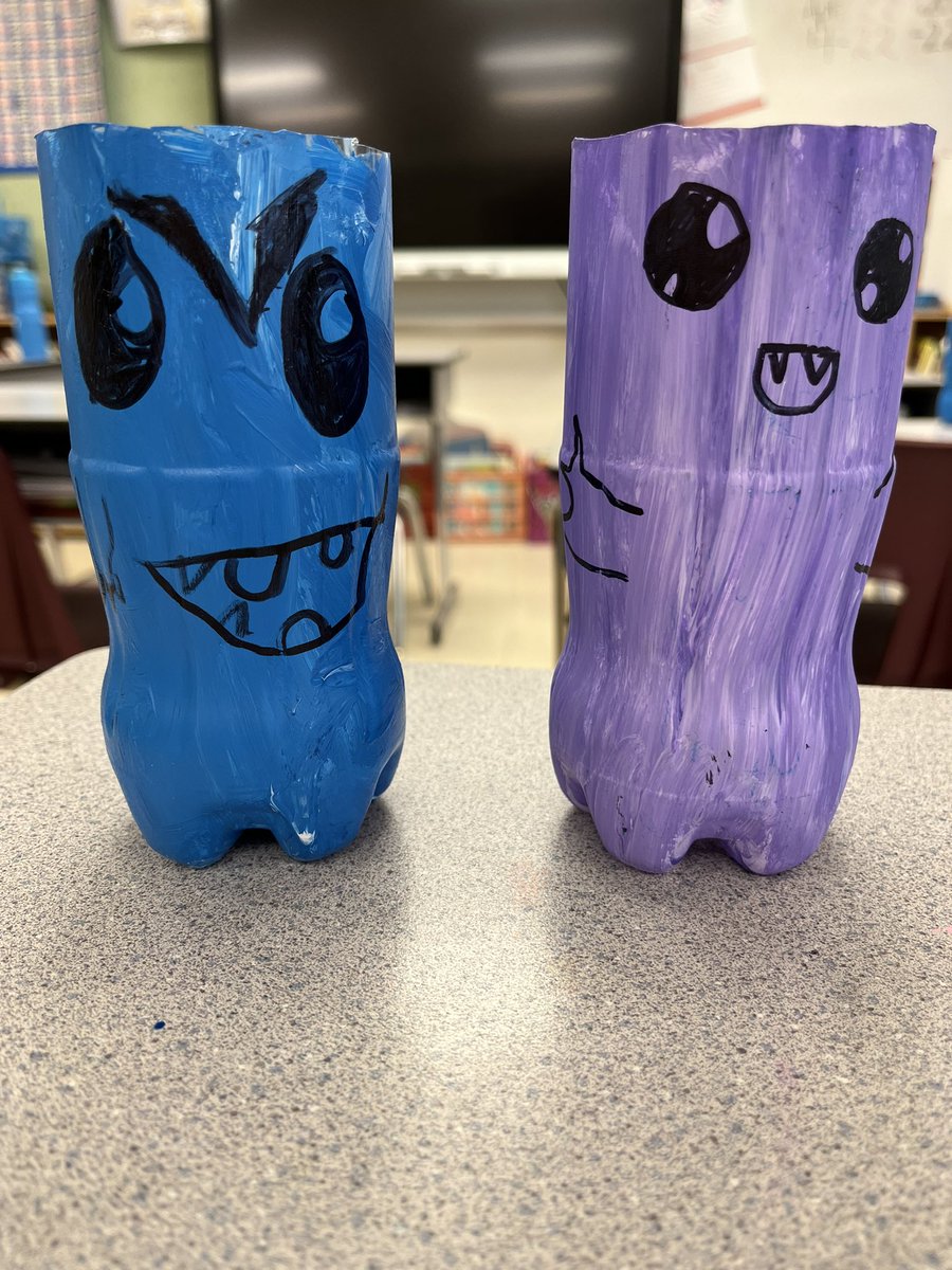BloomMsDavis's tweet photo. Our Earth Day Monster planters turned so cute! 🌎 ♻️ 🎨 @BloomBulldogs https://t.co/TEk5S6FCXu