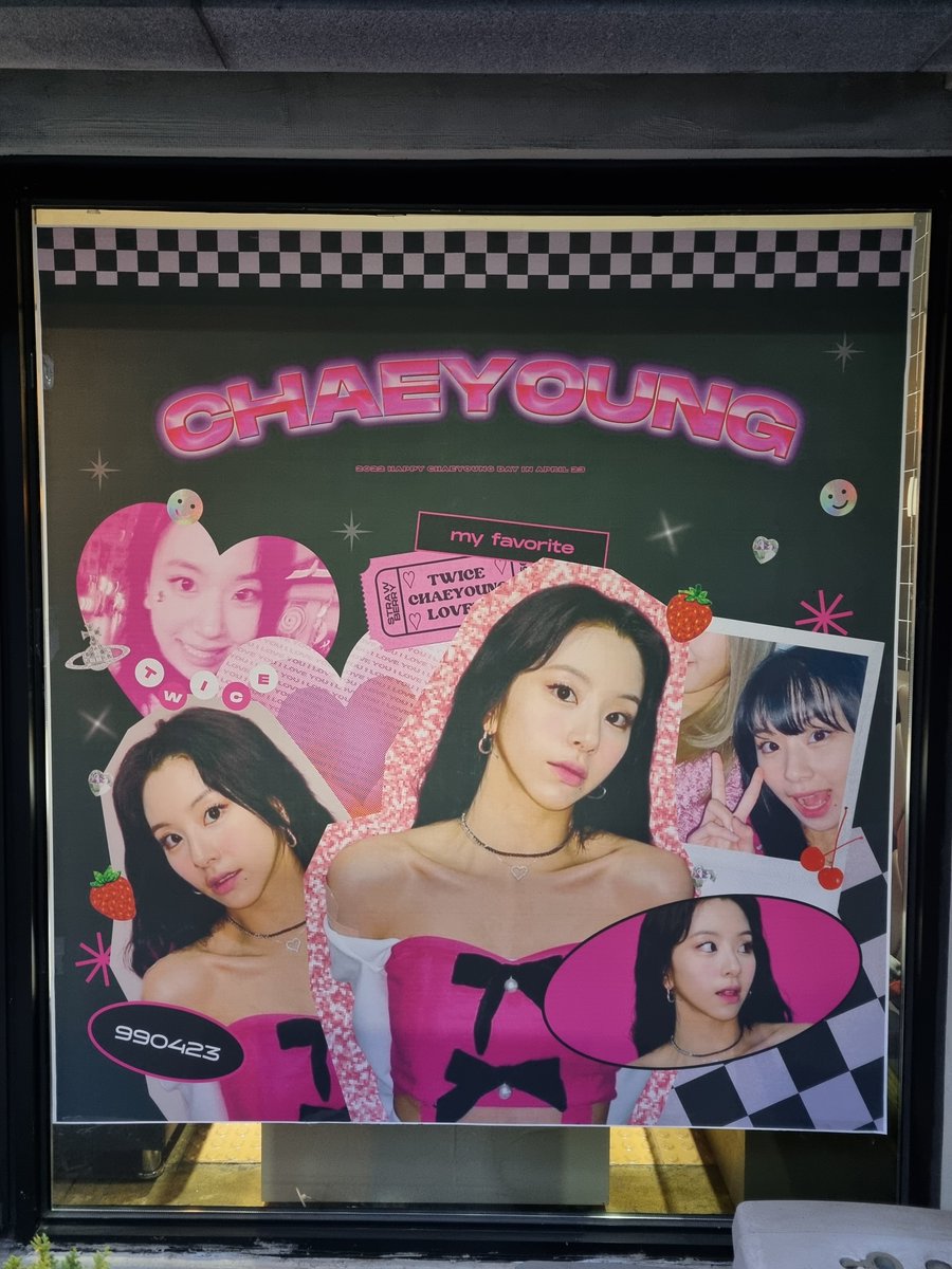 shinymoon97's tweet photo. 220425 카페 리쏘네 후기
항상 웃어요~! 우리 채영~!

#채영 #220422CHAEYOUNG
#CHAEYOUNG
#HAPPYCHAEYOUNGDAY
#채영이의_24살_반갑댜아아 https://t.co/4KsuJrHCsb