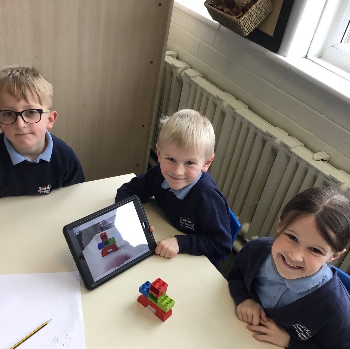 IPMATGawthorpe's tweet photo. In computing today, we have been exploring algorithms! We worked in teams to create different structures and took pictures of each individual step for another team to follow - we had to really think about the order of the steps! #GCAComputing 💻 📱 #GCAYear1 https://t.co/csA8qRoF4I