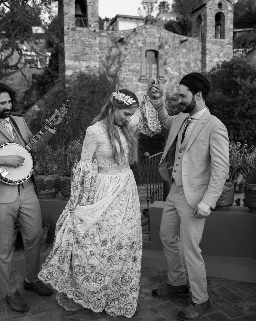 Cydney, nuestra novia maravillosa y auténtica de México. 
Our beautiful and authentic bride Cydney from Mexico.

#immaclenovias #noviasreales #noviasautenticas #bodassanmigueldeallende #noviassanmigueldeallende #noviasmexico #noviasconestilo #noviasconpe… instagr.am/p/CcxUQaArnPZ/