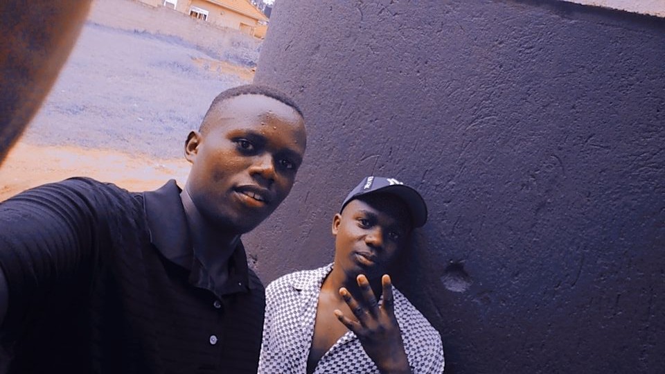 IVASH_Ug's tweet photo. You cannot change the people around you🙄
But you can change the people that you choose to be around you 😜
#Ivashloshie29official tiktok 💪
#onelov ✌️ bro #Goerge...... https://t.co/N9qUXFZVar