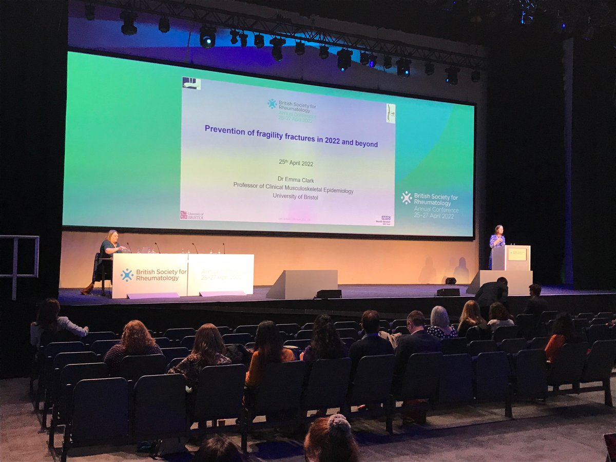 osteoporosisNI's tweet photo. Emma Clark at #BSR22 on vital importance of identifying vertebral fractures, high fracture risk and the need for urgent treatment. #NOGG
So many people still behind the curve on this one, including service commissioners! #FLS https://t.co/85aOJKgy7g