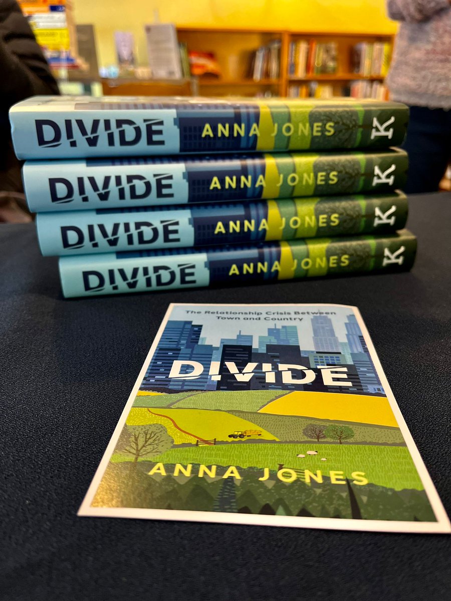 Jonesthejourno's tweet image. On a panel talking about #soilhealth #naturefriendlyfarming with @FWAGSouthWest @FarmWilder this Sunday @plantedcities
@ntstourhead It&apos;s an event for sustainable architecture &amp;amp; interiors - not my usual farming stomping ground. Any messages for a new audience? #DesignforNature