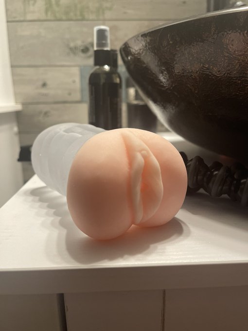 Come check out the content that&rsquo;s made with this thing 👀 link in bio https://t.co/05wtmC40qA<a href="/tag/footfetish"class="tags"><span>#footfetish</span></a><a href="/tag/feet"class="tags"><span>#feet</span></a><a href="/tag/socks"class="tags"><span>#socks</span></a><a href="/tag/of"class="tags"><span>#of</span></a><a href="/tag/dl"class="tags"><span>#dl</span></a><a href="/tag/rubberglove"class="tags"><span>#rubberglove</span></a>