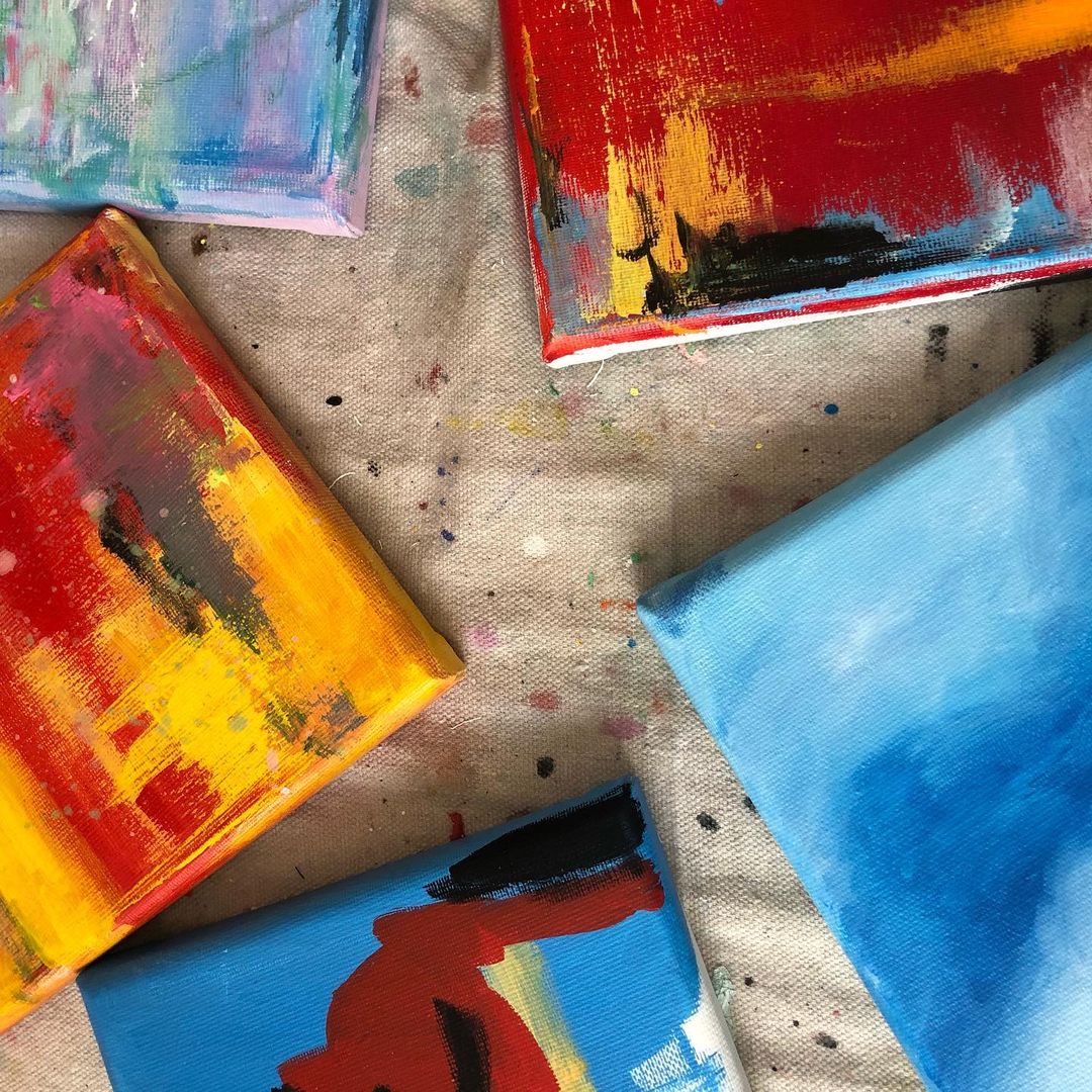 Working working. 
Getting ready for the solo exhibition.👩‍🎨
#moet #moetart #moenotsu #moetartNFT