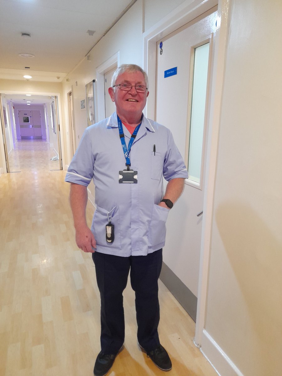 5 years ago Alan was an inpatient on Beech ward <a href="/5333emmac/">Emma Crompton</a> suggested peer mentorship to him Today after being our amazing peer mentor Alan started in his new HCA role with us 🤗<a href="/GMMH_NHS/">Greater Manchester Mental Health</a> . #trueinspiration #recoveryispossible <a href="/Polly_Solomon/">Paula Solomon</a>