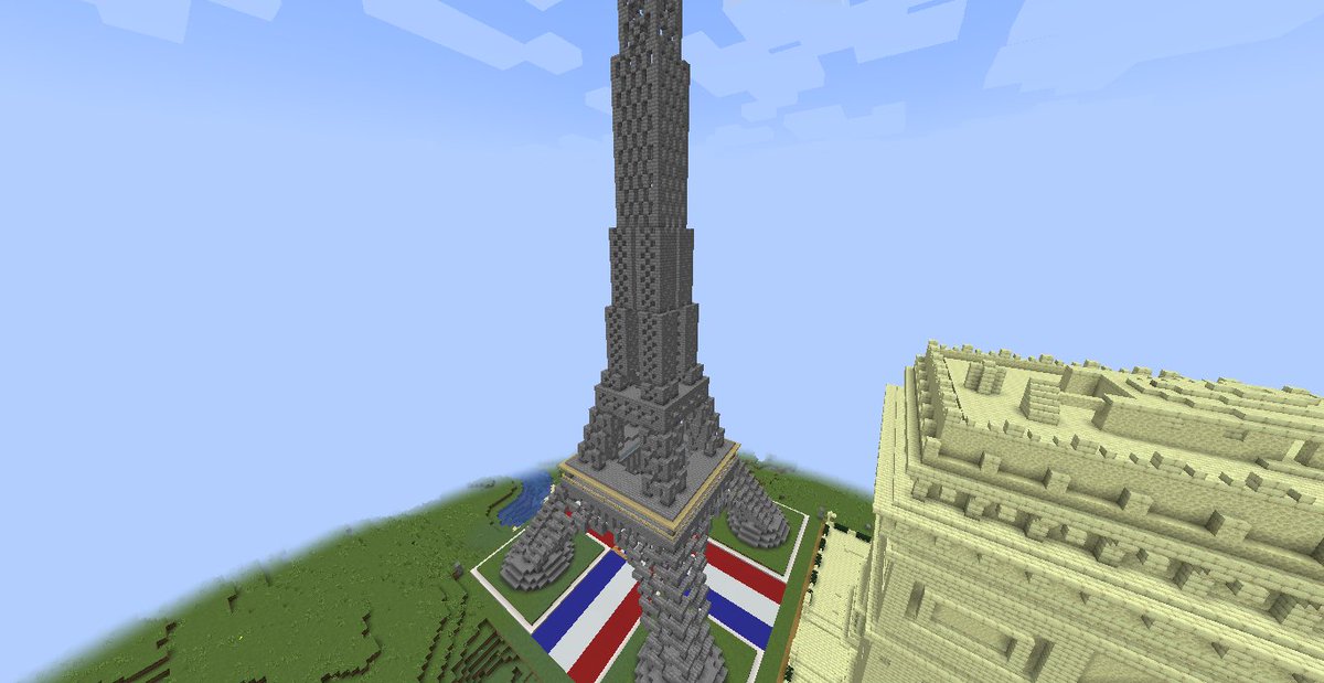 Gabl0x's tweet photo. Hi frenz 💎 Have you ever been to #Paris ? ...Mmmh no ?! Ok nevermind, let's visit the #EiffelTower in the real @CritterzNFT #metaverse #critterzbuild 👀🚀 https://t.co/nC7jhwqK3s