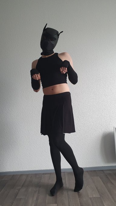 1 pic. First try on my new cloths ! \^w^/

(#gay #twink #pup #puppyplay #butt #booty #selfie #femboy)