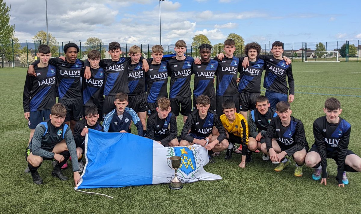 MaristSport's tweet photo. Congratulations to our U-19 Boy’s footballers who won the North East Leinster Division 1 league following a 2-1 victory over St Mary’s Drogheda today @FAIGrassroots  @FAIreland @maristdundalk @DundalkFC https://t.co/47QOQuuzI2