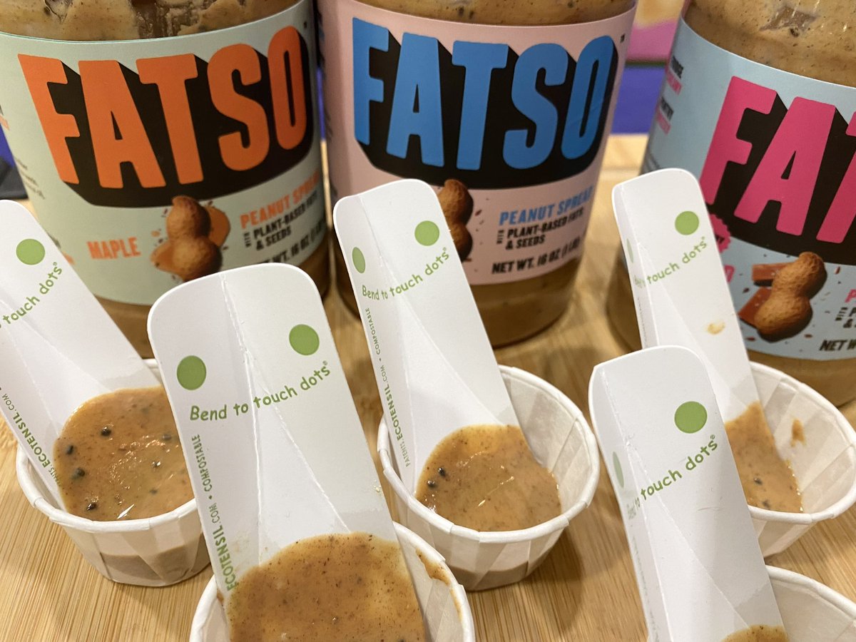 EcoTensil's tweet photo. Did you sample @eatfatso peanut butter @ #CHFA22 in Vancouver 🇨🇦? Our fave was Fatso salted caramel! 🥜😋
🙌🙌 Shout out to Team Fatso for using 100% compostable #plasticfree #EcoTaster paper tasting spoons. 🌱♻️ @CAhealthfo
#EatFatso #CHFAnow 
#ReduceYourForkprint 
#EcoTensil https://t.co/0EVk5lDh9L