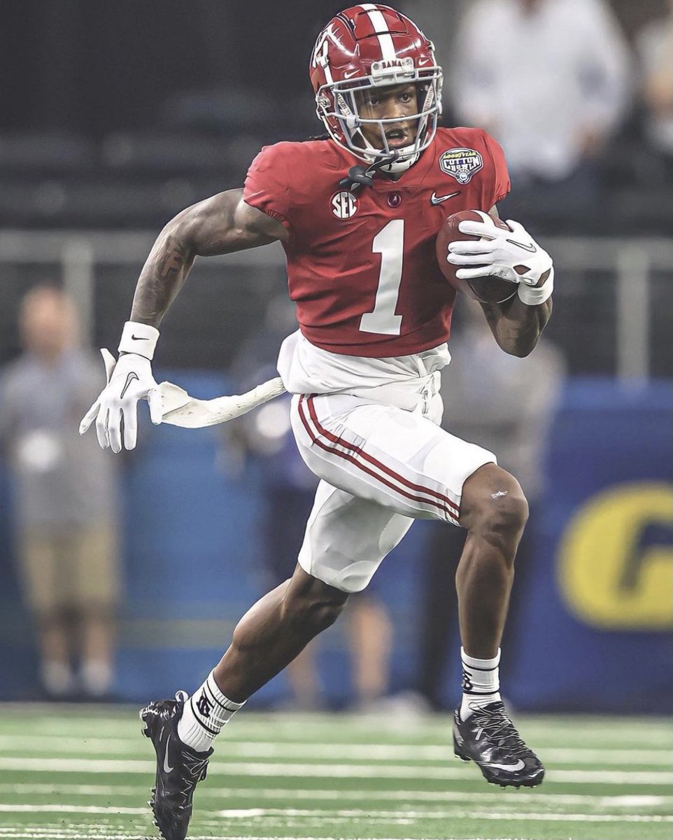 PFF_Eagles's tweet photo. “Jameson Williams is the Philadelphia Eagles’ preference at No. 15” - Todd McShay, according to NFL Executives https://t.co/nqfmKGOOHh