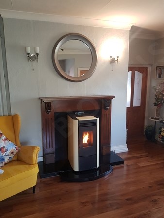 KerryBiofuels's tweet photo. An #Extraflame Ketty, a 6kW room heating wood pellet stove installed in Castleisland, Co #Kerry.
~ replaced a solid fuel stove using coal & #turf
#woodpellets
#woodpelletstove
@lanordicaextraflame https://t.co/71uY5CgDif
