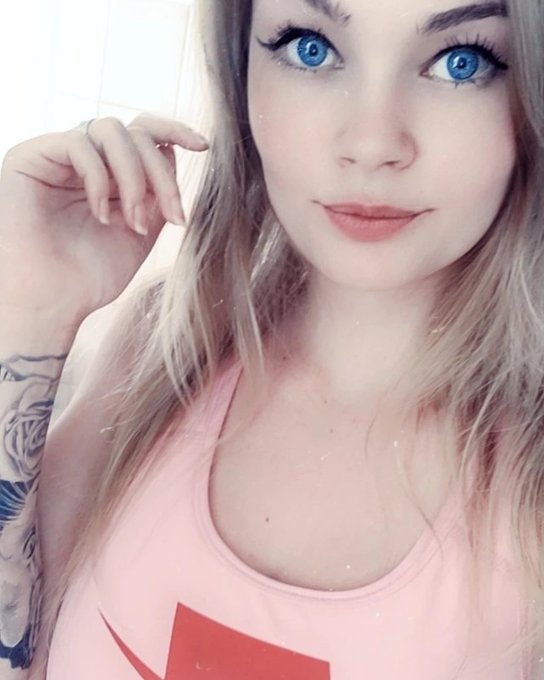 Why are you looking into my eyes for so long😏? Have you fallen in love?  #lips #beauty #girl #blueeyes<a href="/tag/selfie"class="tags"><span>#selfie</span></a><a href="/tag/love"class="tags"><span>#love</span></a><a href="/tag/cute"class="tags"><span>#cute</span></a><a href="/tag/sweet"class="tags"><span>#sweet</span></a><a href="/tag/girl"class="tags"><span>#girl</span></a><a href="/tag/goodvibes"class="tags"><span>#goodvibes</span></a><a href="/tag/happy"class="tags"><span>#happy</span></a>