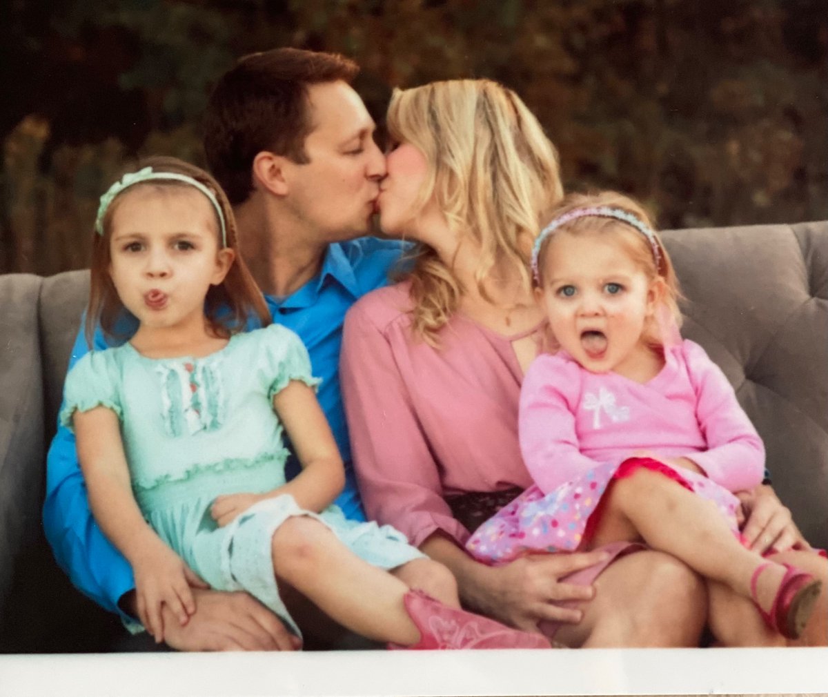 alextporterfdn's tweet photo. When will hospitals get that there is a family behind every patient? Really disappointed lately with the constant push back. #Cancer #wholefamily #itsnotaboutmoney #mentalhealth #Wellbeing https://t.co/SiTKFSybOA