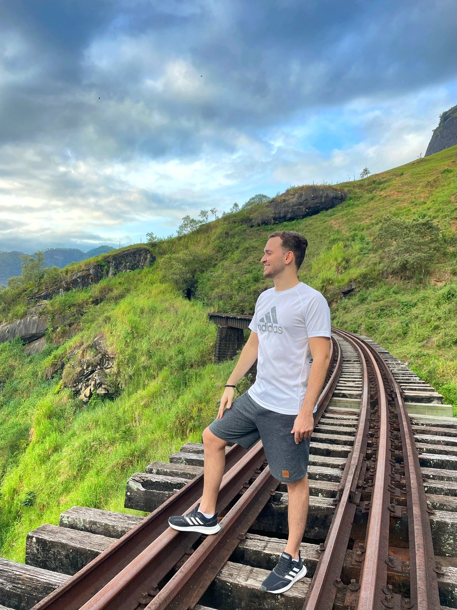 renanunnes's tweet photo. Sejamos gratos por cada manhã.. 🏞🍀 https://t.co/Mlfjv1SOgu