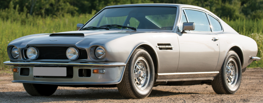 UltimativCars's tweet photo. (Background knowledge)
The 1st-gen #AstonMartin #V8 (1972-89) was made in 3,530 units: 2,913 reg. V8 & & 617 #V8 #Vantage.
1+2 V8 Coupé (2,012 u.) + #Volante (901 u.)
3+4 Vantage Coupé (369 u.) & Volante (248 u.)
This V8 Series 4 (1978-85) is well known as "#OscarIndia"-model. https://t.co/i3yEkWmdEw