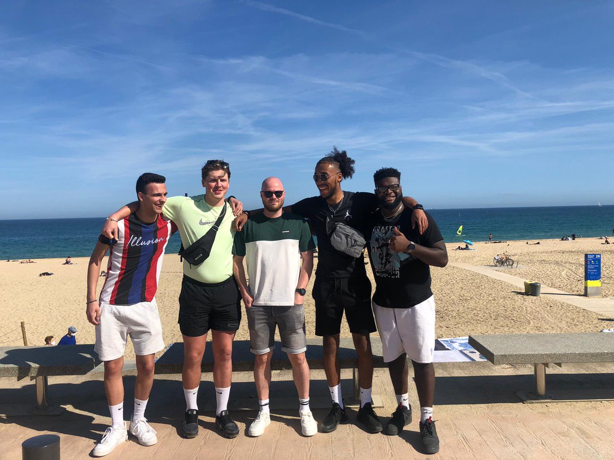 Hard day at the office with lots of student meetings <a href="/leanne_raymond/">Leanne Raymond</a> <a href="/SharonW_CovUni/">Sharon Williams</a> <a href="/CoventrySES/">SES @ Coventry Uni</a> <a href="/CoventrySES/">SES @ Coventry Uni</a> <a href="/DrRebeccaButler/">Rebecca Butler</a>